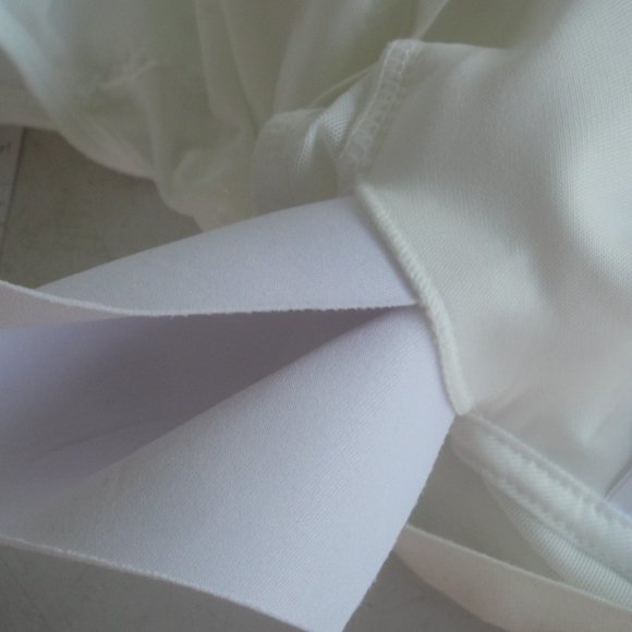 Embraced Bra White Women's Size XL very Adjustable with front closure - Picture 8 of 8